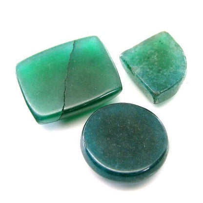 Green colored Natural Quartz Gemstone