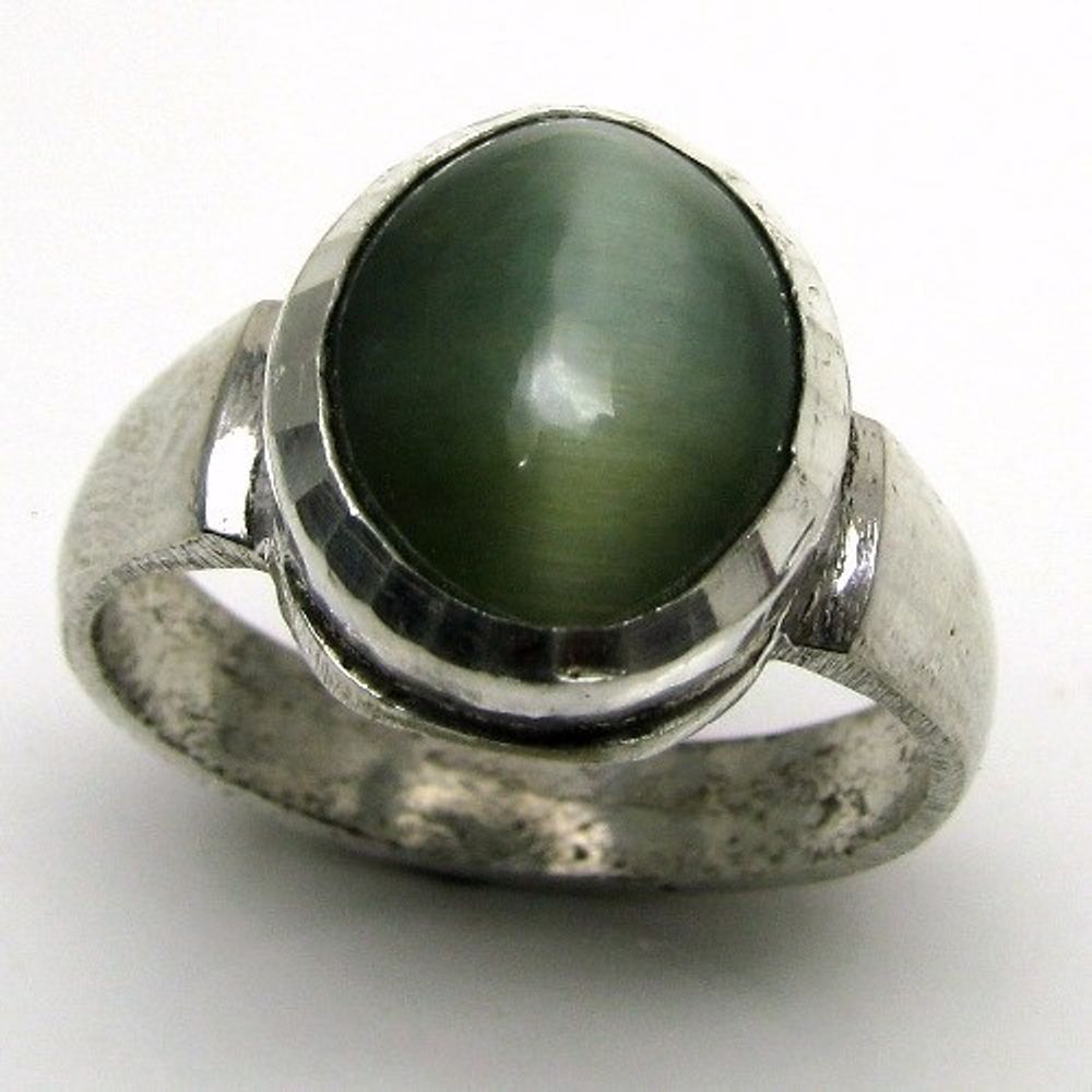 Silver Ring Cats Eye (Lehsunia) for Ketu Ratan