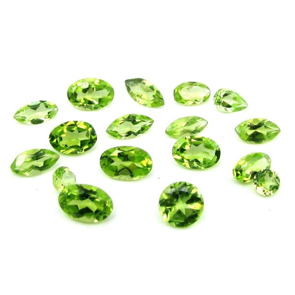 4.5Ct 17pc Wholesale Lot Natural Green Peridot Mix Cut Gemstone Parcel