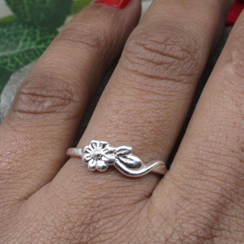 Cute Pure Silver Couple Rings – Rajesh Jewels