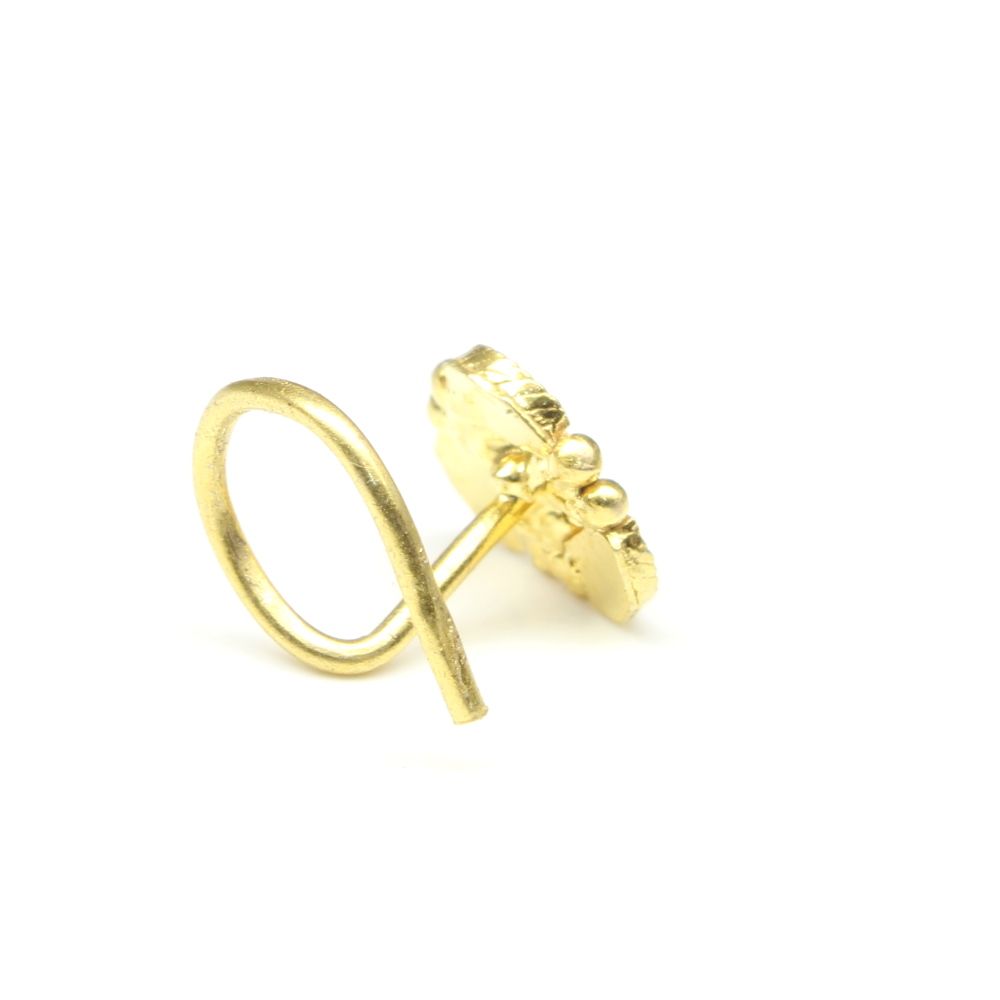 Floral gold plated corkscrew nose stud 22g