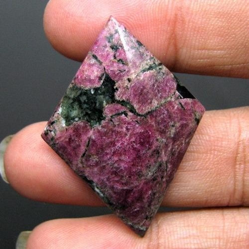 Rare-Large-25.2Ct-Natural-Ruby-Zoisite-Fancy-Cabochon-Gemstone