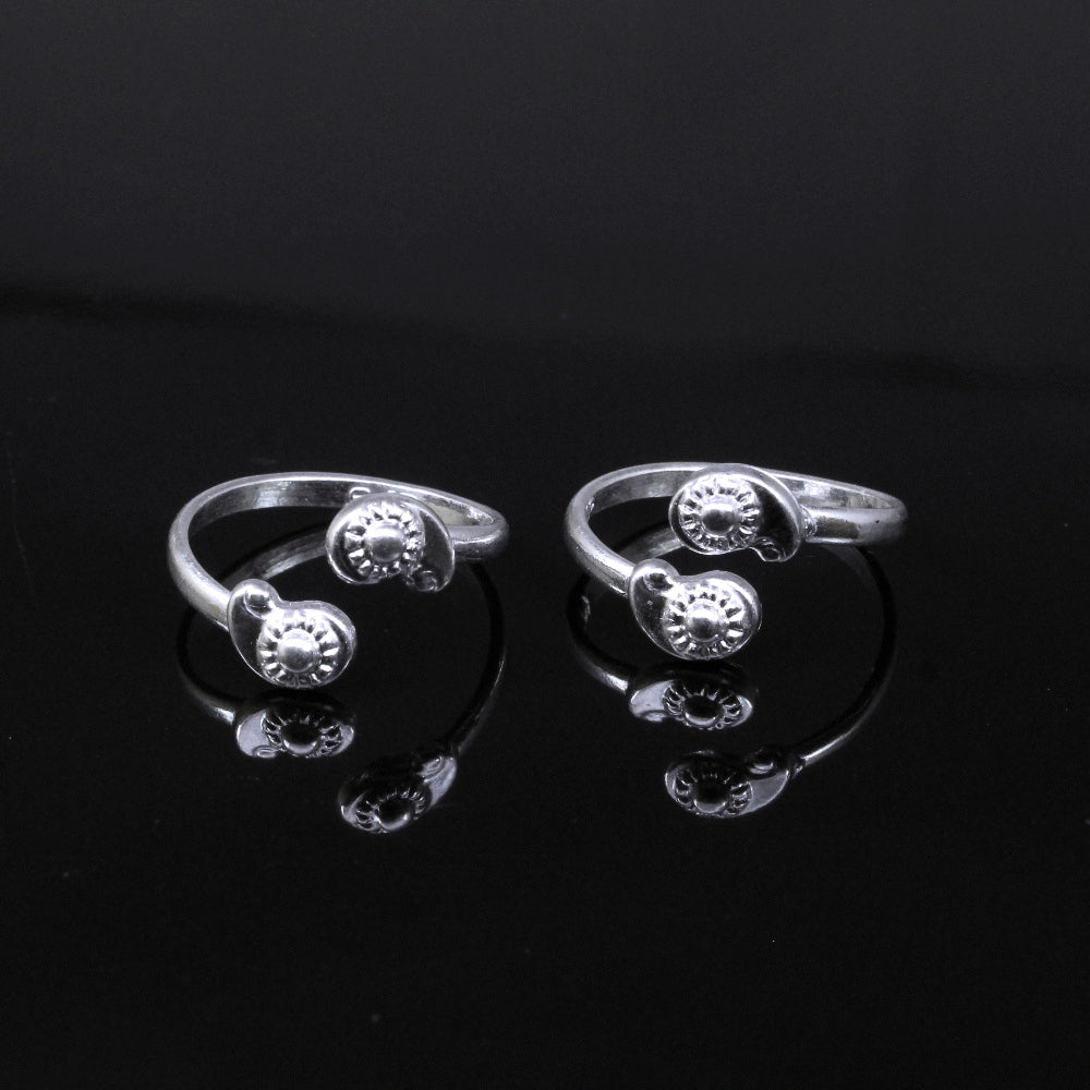 Wedding Wear Designer Silver Toe Ring, 2.3 Gram at Rs 115/gram in Jaipur |  ID: 20565293773