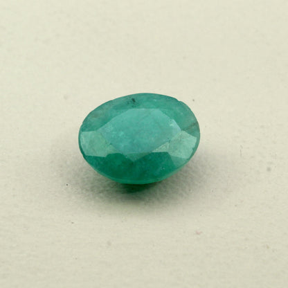 Certified 3.07Ct Natural Green Oval (Panna) Oval Cut Gemstone