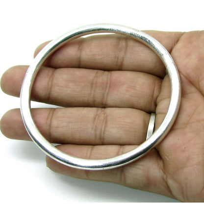 Jointless Solid Plain Round Silver Bangle kada