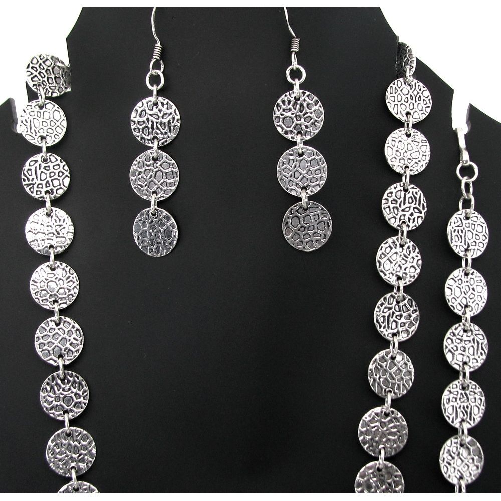 Buy AYESHA Chunky Chain-Link Gold-Toned Lock Pendant Necklace And Bracelet  Set | Shoppers Stop