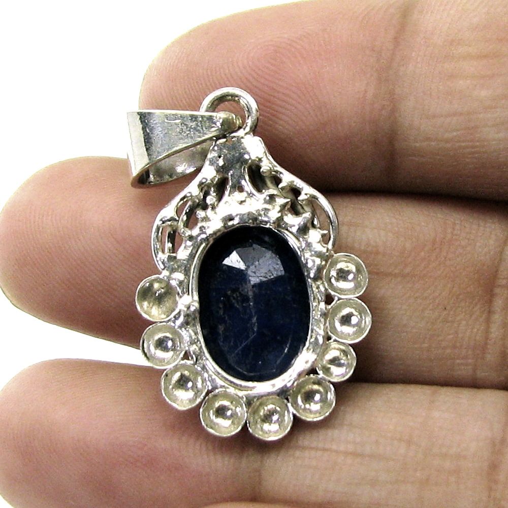 Rashi Ratna Silver pendant Blue Sapphire Gemstone
