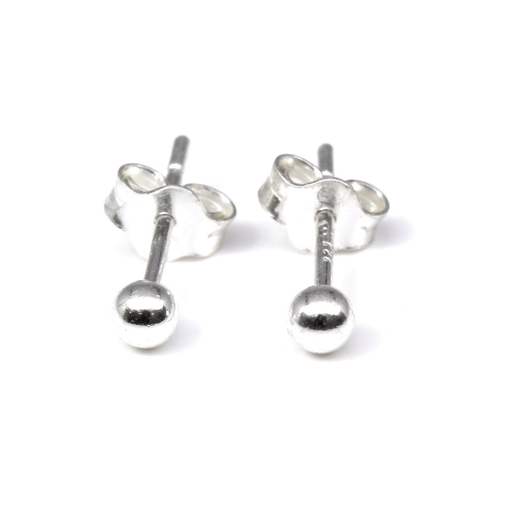 925 Sterling Silver Fine Ball Plain Silver Stud Earrings - China Fashion  Accessories and Fashion Jewelry price | Made-in-China.com